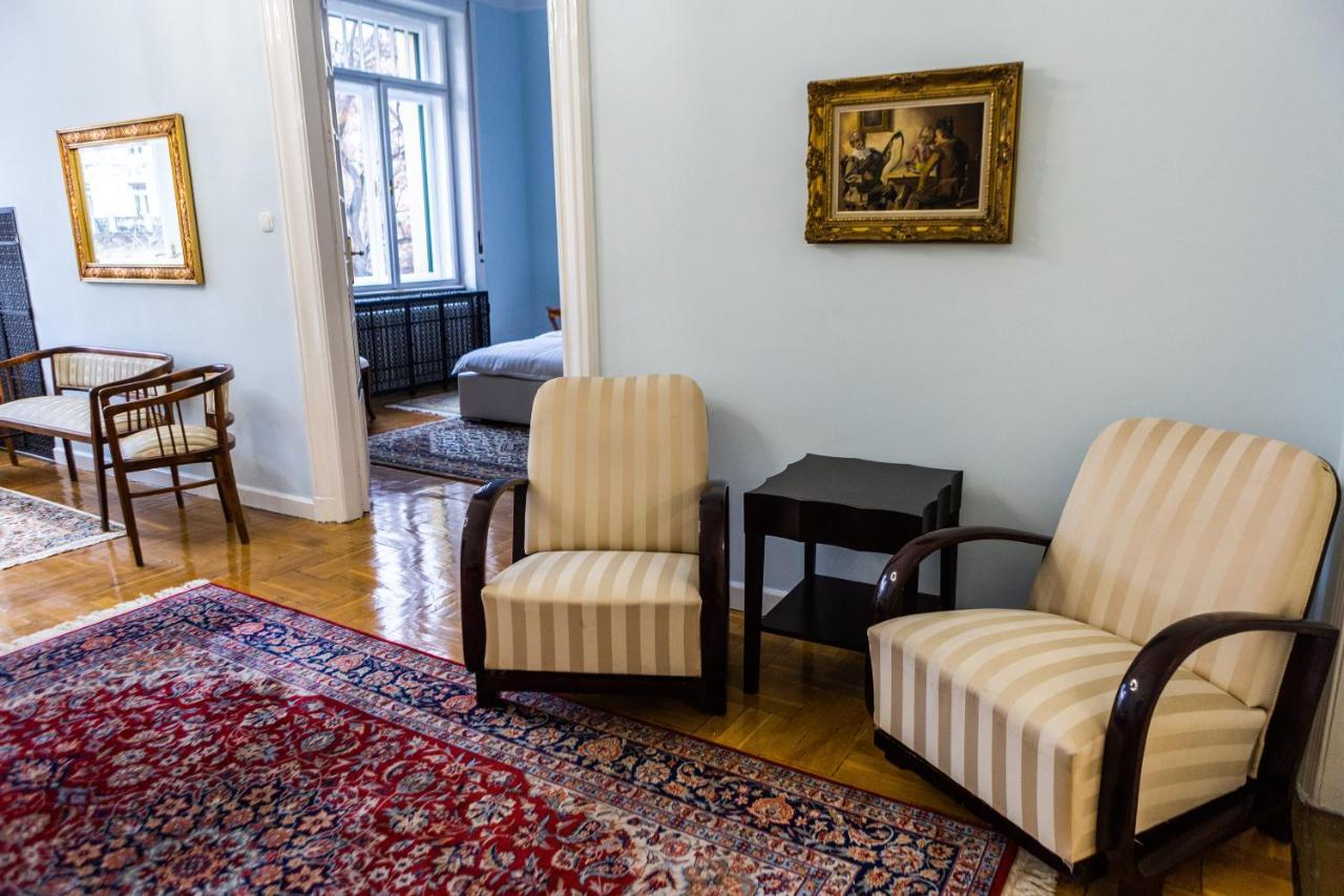 Luxury Downtown 3 Bedroom Apartment By Synagoge With Beautiful View Budapest Exterior photo