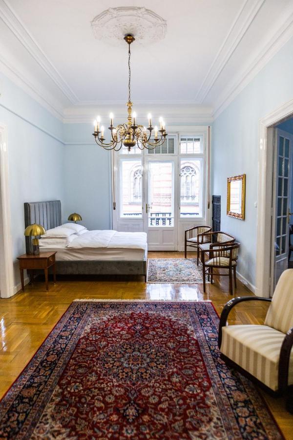 Luxury Downtown 3 Bedroom Apartment By Synagoge With Beautiful View Budapest Exterior photo