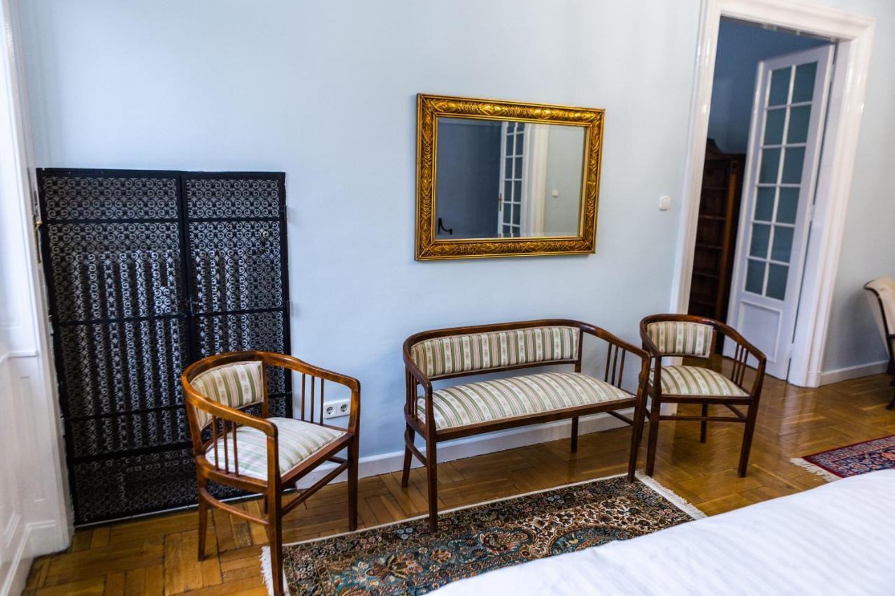 Luxury Downtown 3 Bedroom Apartment By Synagoge With Beautiful View Budapest Exterior photo